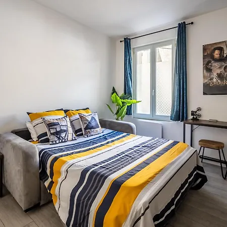 L'appart Cinema Centre 纳博讷